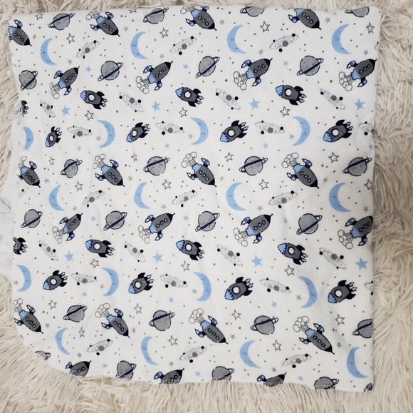 Gerber organic cotton flannel receiving swaddle - Picture 7 of 7